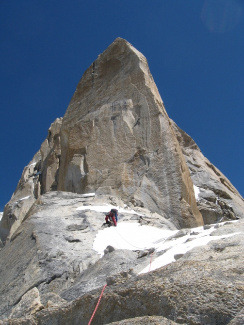 Юго-восточная стена массива K7 West: вершина 6300. Такого еще не было или permanent shower. (Альпинизм, колтунов, к7, charakusa, фасил, иванов, чаракуза, пакистан)