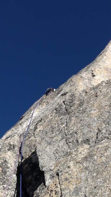 Номинанты Хрустального пика-2010: Селестал по левому ребру Восточной стены (Альпинизм, outdoor-проекты, хрустальный пик, восхождения, события, risk.ru)