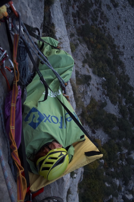 Бивакзаки. Средство для выживания или романтика? (Альпинизм, бивачный мешок, bivi fox, redfox)