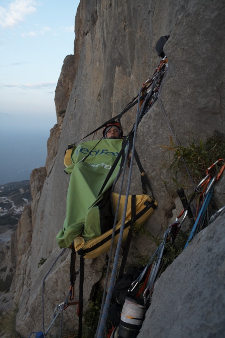 Бивакзаки. Средство для выживания или романтика? (Альпинизм, бивачный мешок, bivi fox, redfox)
