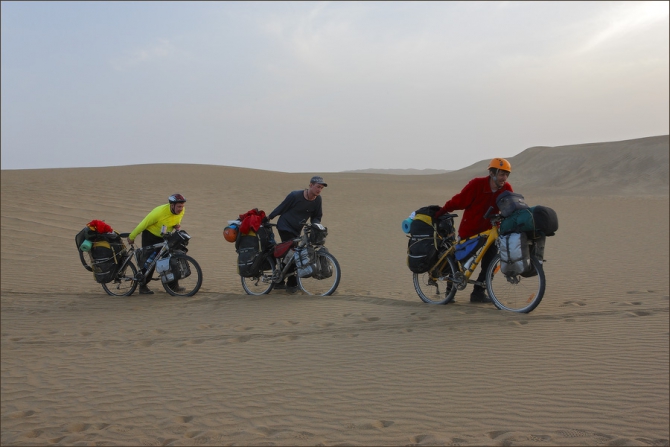 Номинанты премии Risk.ru-2010: пустыня Такла-Макан, хребет Кунь-Лунь и Тибетское нагорье на велосипедах! (события, хрустальный пик, восхождения, outdoor-проекты)