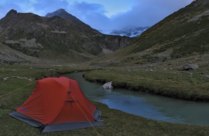 Кавказ осенний. Фотоальбом (Горный туризм, чунгурджар, учкуланичи, терксол, тырмен, узункол, гвандра, мырды, осень, шхельда, приэльбрусье, горы, джалпаккол)