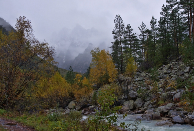 Кавказ осенний. Фотоальбом (Горный туризм, чунгурджар, учкуланичи, терксол, тырмен, узункол, гвандра, мырды, осень, шхельда, приэльбрусье, горы, джалпаккол)
