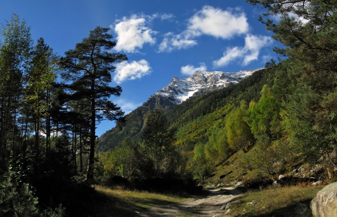 Кавказ осенний. Фотоальбом (Горный туризм, чунгурджар, учкуланичи, терксол, тырмен, узункол, гвандра, мырды, осень, шхельда, приэльбрусье, горы, джалпаккол)