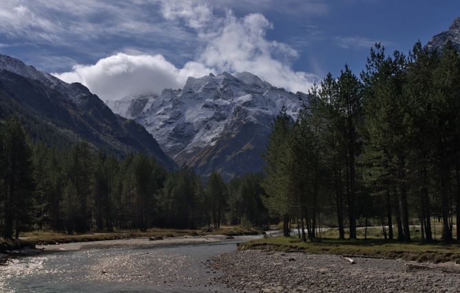Кавказ осенний. Фотоальбом (Горный туризм, чунгурджар, учкуланичи, терксол, тырмен, узункол, гвандра, мырды, осень, шхельда, приэльбрусье, горы, джалпаккол)