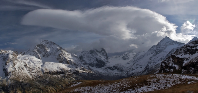 Кавказ осенний. Фотоальбом (Горный туризм, чунгурджар, учкуланичи, терксол, тырмен, узункол, гвандра, мырды, осень, шхельда, приэльбрусье, горы, джалпаккол)
