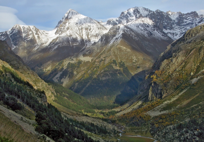 Кавказ осенний. Фотоальбом (Горный туризм, чунгурджар, учкуланичи, терксол, тырмен, узункол, гвандра, мырды, осень, шхельда, приэльбрусье, горы, джалпаккол)