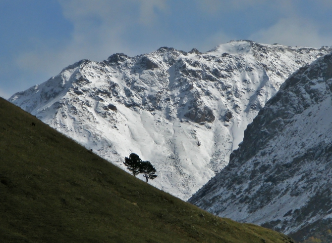 Кавказ осенний. Фотоальбом (Горный туризм, чунгурджар, учкуланичи, терксол, тырмен, узункол, гвандра, мырды, осень, шхельда, приэльбрусье, горы, джалпаккол)