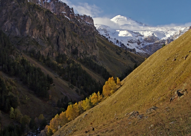 Кавказ осенний. Фотоальбом (Горный туризм, чунгурджар, учкуланичи, терксол, тырмен, узункол, гвандра, мырды, осень, шхельда, приэльбрусье, горы, джалпаккол)