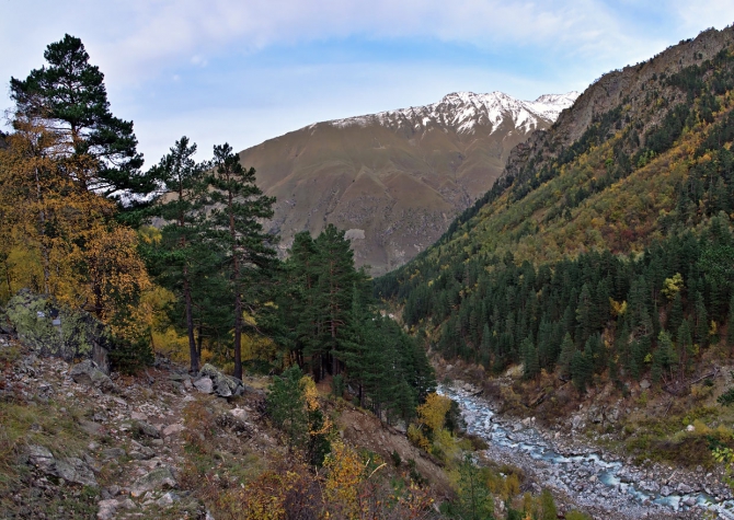 Кавказ осенний. Фотоальбом (Горный туризм, чунгурджар, учкуланичи, терксол, тырмен, узункол, гвандра, мырды, осень, шхельда, приэльбрусье, горы, джалпаккол)