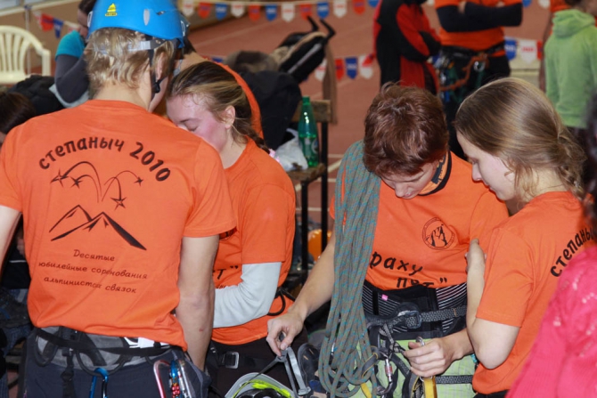 Закулисье "Степаныча-2010" (Альпинизм, демченко, ддс, соревнования, связки)