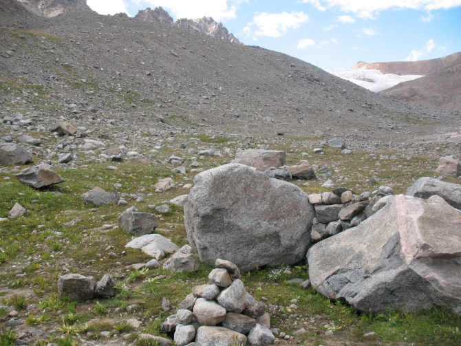 Помогите опознать человека (погибший альпинист)