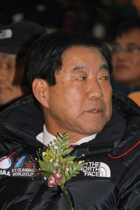 Вот такие вышли старты... (Альпинизм, рассказывают участники, 1-й этап кубка мира по ледолазанию, валентин сипавин, отзывы)