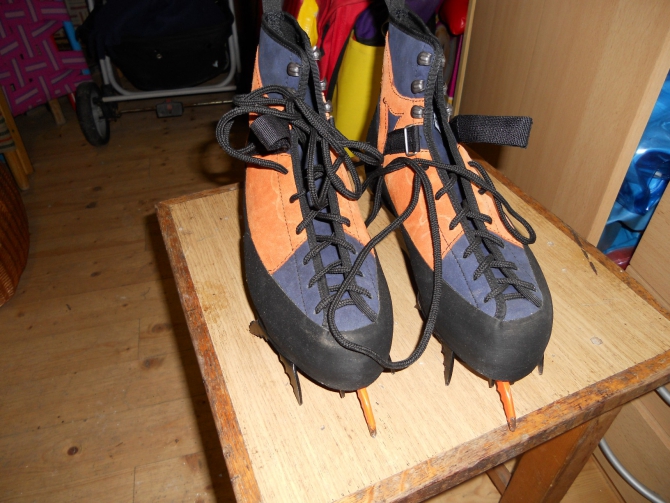 Кошкоботы и инструменты Raveltik (Ледолазание/drytoolling, ледолазание)