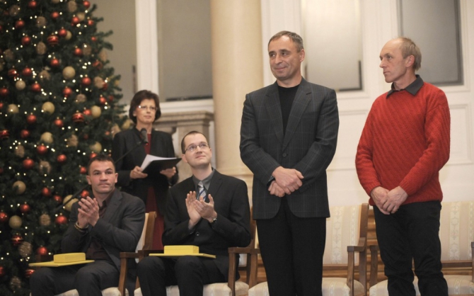 Орден за Заслуги для словенских альпинистов (Альпинизм, силво каро, francek knez, silvo karo, награда нашла героя, события, словения)