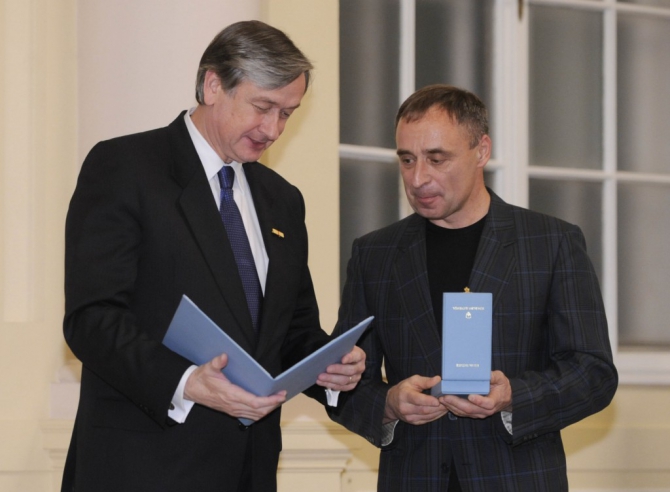 Орден за Заслуги для словенских альпинистов (Альпинизм, силво каро, francek knez, silvo karo, награда нашла героя, события, словения)