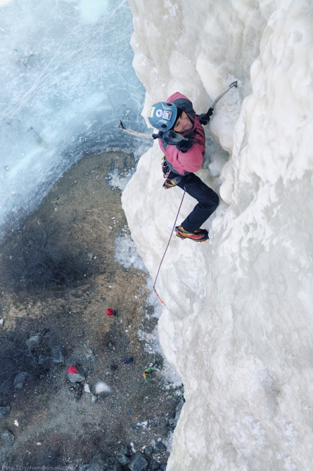 Ледовые вести с далёких окраин ;, Ледолазание/drytoolling, ищенко, саня, замутили, запилили, залили, февраль, суббота, вертикальный, край, приморский, 2011, екатериновка, приморье, находка, восток, лёд, ледолазание)
