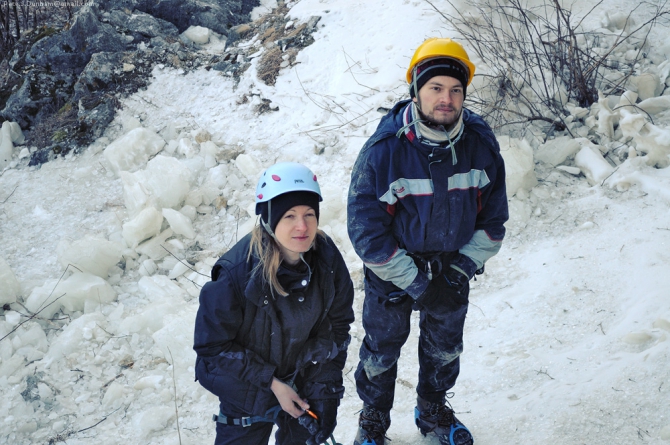Ледовые вести с далёких окраин ;, Ледолазание/drytoolling, ищенко, саня, замутили, запилили, залили, февраль, суббота, вертикальный, край, приморский, 2011, екатериновка, приморье, находка, восток, лёд, ледолазание)
