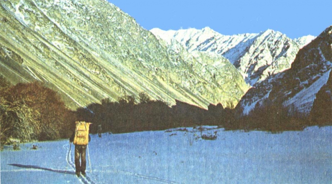Ретро. Зимний Памир - лыжный и горный. К истокам идеи. (Альпинизм, маи, лыжный туризм, музкол, пик советских офицеров, сарезское озеро)