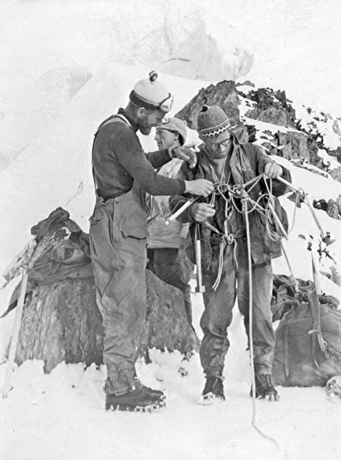 "ЖЕЛЕЗО", С КОТОРЫМ МЫ ХОДИЛИ. Ленинградская экспериментальная судоверфь (ЛЭС, Альпинизм, снаряжение 1960-1980 гг. нпо лавочкина.)