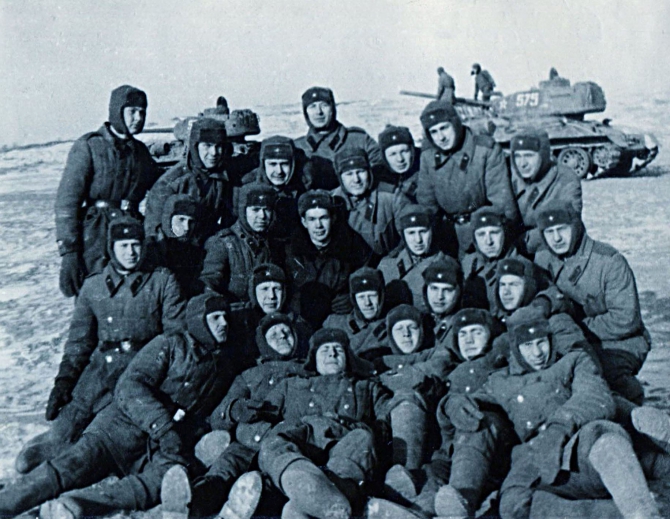 ФОТОАЛЬБОМ. (рассказ, остров даманский, советско-китайская граница, день защитника отечества)