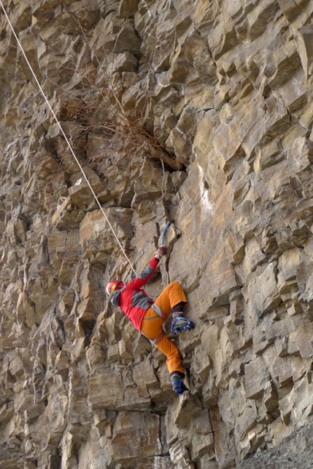 Зуевка рулит! Dry-tooling forever! (Ледолазание/drytoolling, ледолазание, драйтулинг, соревнования)