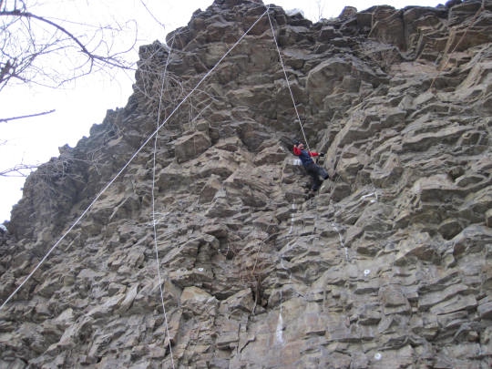 Зуевка рулит! Dry-tooling forever! (Ледолазание/drytoolling, ледолазание, драйтулинг, соревнования)