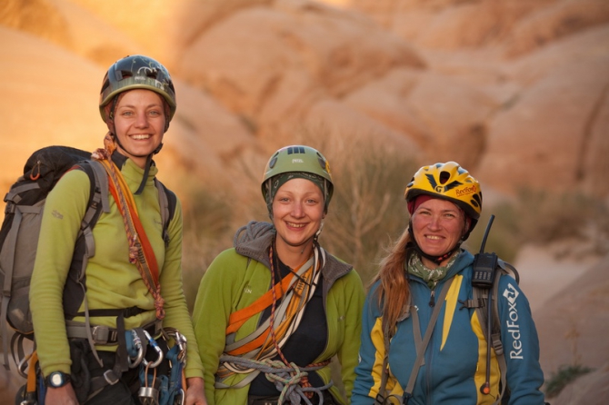 Jordan Women. Part 2 (Альпинизм, wadi rum, vento, red fox)