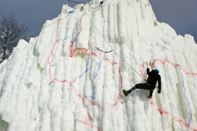 Немного фото с ICE CAMEL 2011 (Альпинизм, ледолазание, драйтулинг, drytooling, самара, risc, альпина, o`clock, медведи)