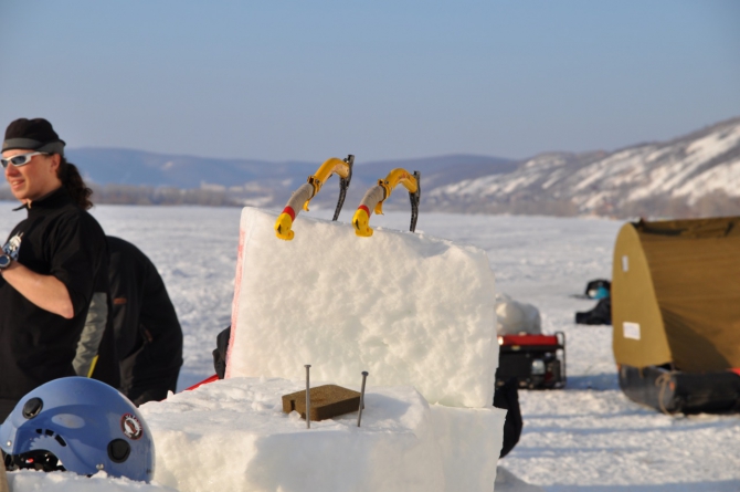 Немного фото с ICE CAMEL 2011 (Альпинизм, ледолазание, драйтулинг, drytooling, самара, risc, альпина, o`clock, медведи)
