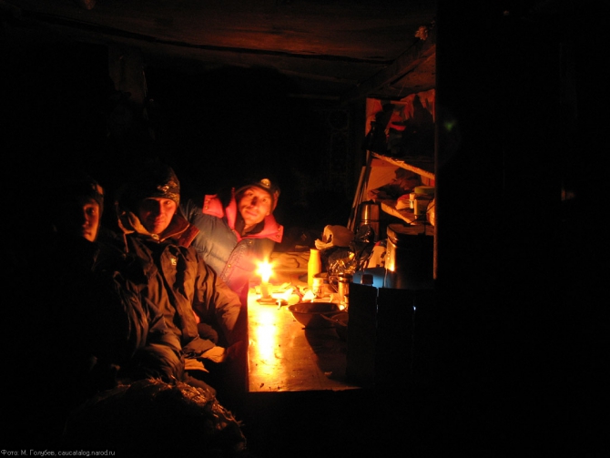 Кавказ - январь 2007. Фотоальбом (Горный туризм, горы, приэльбрусье, эльбрус, зима, снег, скалы)