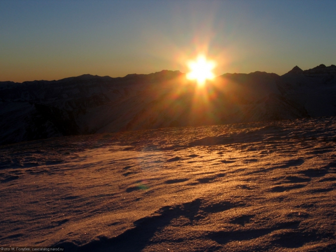 Кавказ - январь 2007. Фотоальбом (Горный туризм, горы, приэльбрусье, эльбрус, зима, снег, скалы)