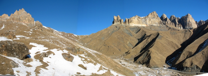 Кавказ - январь 2007. Фотоальбом (Горный туризм, горы, приэльбрусье, эльбрус, зима, снег, скалы)