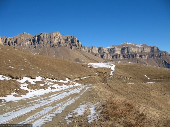 Кавказ - январь 2007. Фотоальбом (Горный туризм, горы, приэльбрусье, эльбрус, зима, снег, скалы)