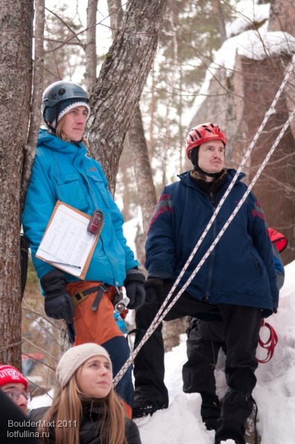 В ожидании итоговых результатов BoulderMixt 2011. Фотоальбом. (Ледолазание/drytoolling, соревнования, драйтулинг, lotfullina.ru)