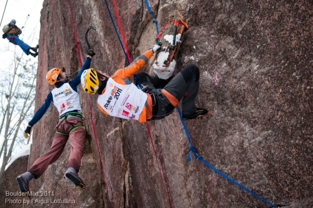 В ожидании итоговых результатов BoulderMixt 2011. Фотоальбом. (Ледолазание/drytoolling, соревнования, драйтулинг, lotfullina.ru)