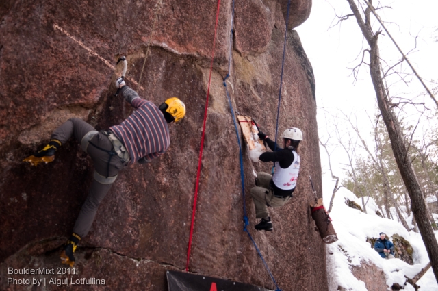 В ожидании итоговых результатов BoulderMixt 2011. Фотоальбом. (Ледолазание/drytoolling, соревнования, драйтулинг, lotfullina.ru)