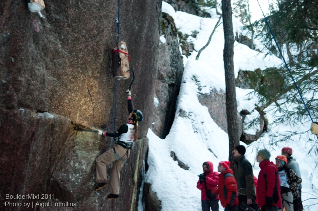 В ожидании итоговых результатов BoulderMixt 2011. Фотоальбом. (Ледолазание/drytoolling, соревнования, драйтулинг, lotfullina.ru)