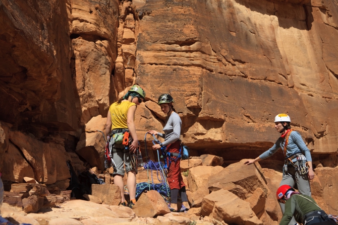 Jordan Women. Часть 1. В погоне за девчонками. (Альпинизм, wadi rum)