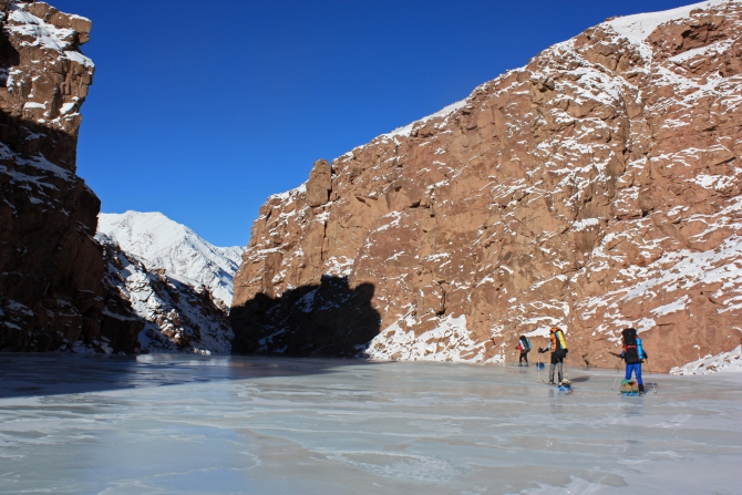 Зимний Памир. Фотоальбом. Часть 1. Заходы по Пшарту и кольцо в хр. Музкол (Путешествия, пик советских офицеров, мургаб, лыжный туризм, маи)