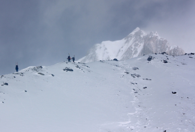 Зимний Памир. Фотоальбом. Часть 1. Заходы по Пшарту и кольцо в хр. Музкол (Путешествия, пик советских офицеров, мургаб, лыжный туризм, маи)