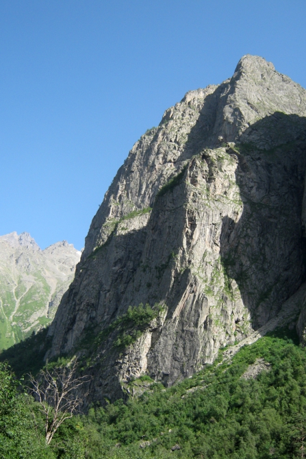 ...На Кавказе есть скала, самая большая! (Альпинизм, фар, цей, скальный класс, этап кубка россии)