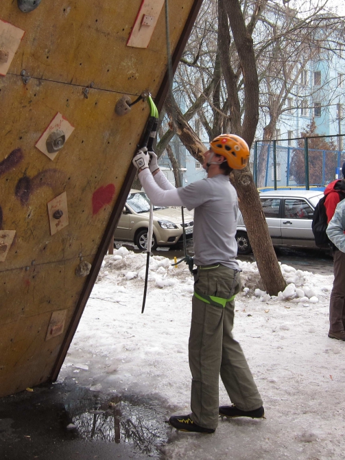 Весенние ласточки 2011/BD DryToolFight. Впечатления+фото. Квалификация (Альпинизм, black diamond dry tool fight, сосулька маи, ледолазание, альпинизм)