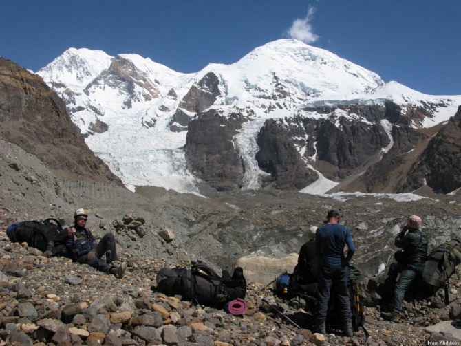 Шеститысячники Язгулемского хребта. (Альпинизм, язгулемский хребет, таблица вершин, шеститысячники памира)