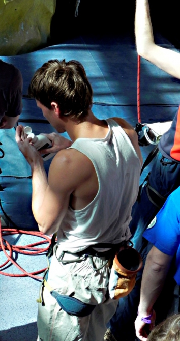 С пылу, с жару:) Фото с Чемпионата КАиС МЭИ по скалолазанию. (Альпинизм, ак мэи, соревнования, скалолазание)