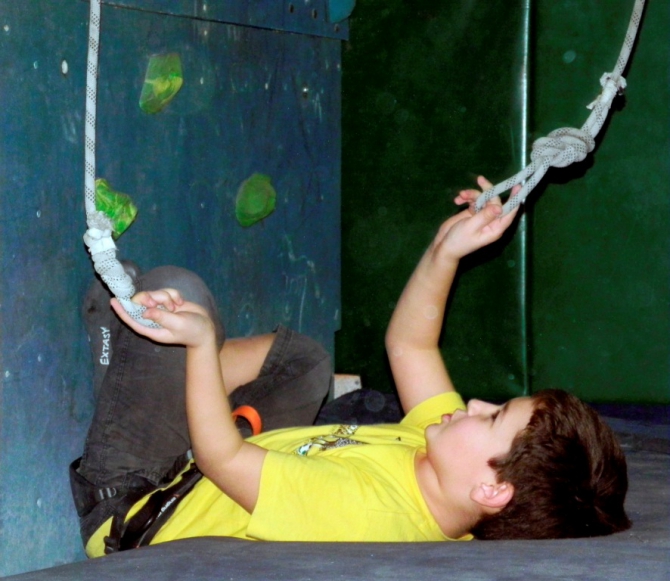 С пылу, с жару:) Фото с Чемпионата КАиС МЭИ по скалолазанию. (Альпинизм, ак мэи, соревнования, скалолазание)