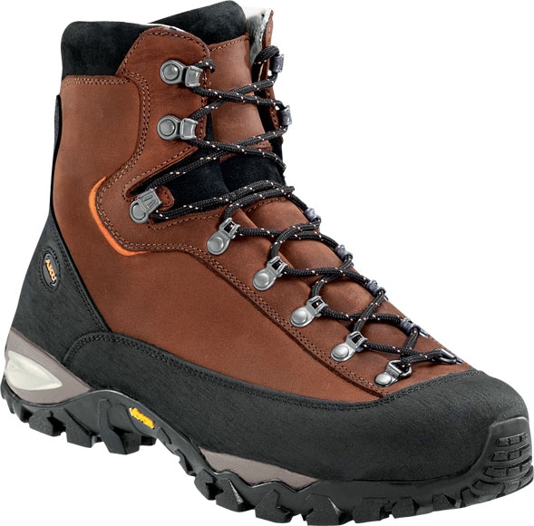 Аукцион снаряжения: Кто едет в горы в AKU? (ботинки, снаряжение)