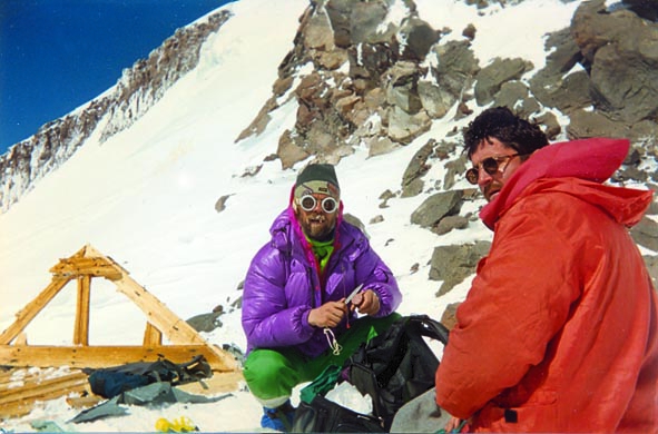 ХИЖИНА НА СЕДЛОВИНЕ ЭЛЬБРУСА (1933-1959, Альпинизм, приют "седловина")