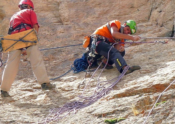 САМОЛЕТЫ ЛЕТЯТ В ДЮШАНБЕ. Часть 2. (Альпинизм, замин-карор, чемпионат снг, таджикистан, связки, школа)