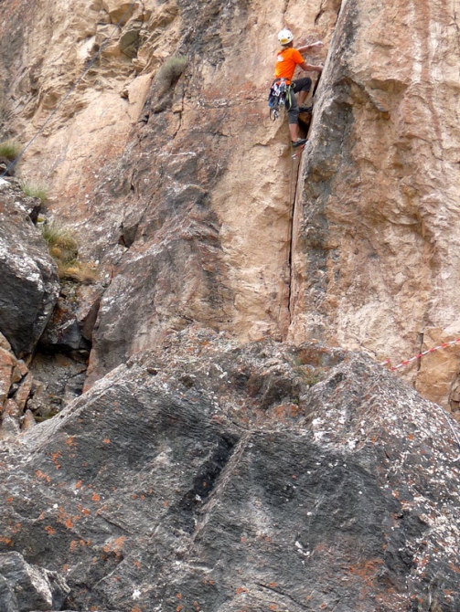 САМОЛЕТЫ ЛЕТЯТ В ДЮШАНБЕ. Часть 2. (Альпинизм, замин-карор, чемпионат снг, таджикистан, связки, школа)